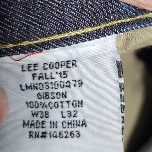 Vintage Lee Cooper Men's Jeans. 38x32. - Picture 3 of 12